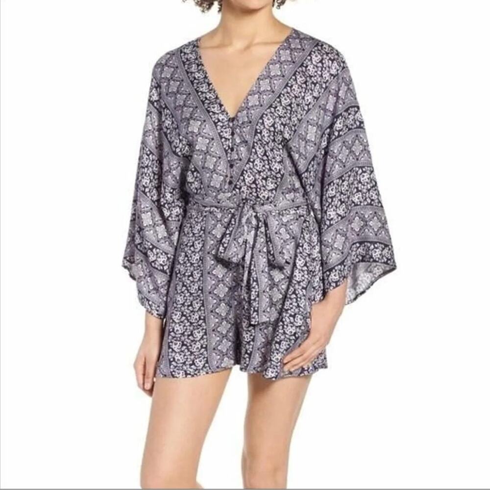 All in Favor Boho Floral Patterned Lightweight Romper size Large